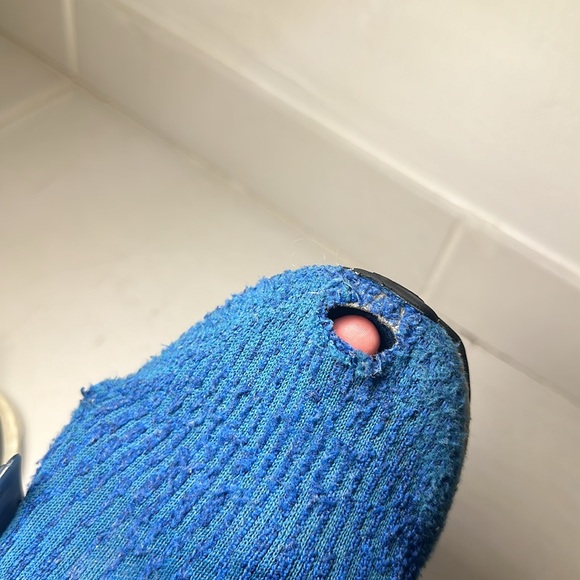 Adidas Ultraboost Size 9 US BA8844 - Picture 8 of 10